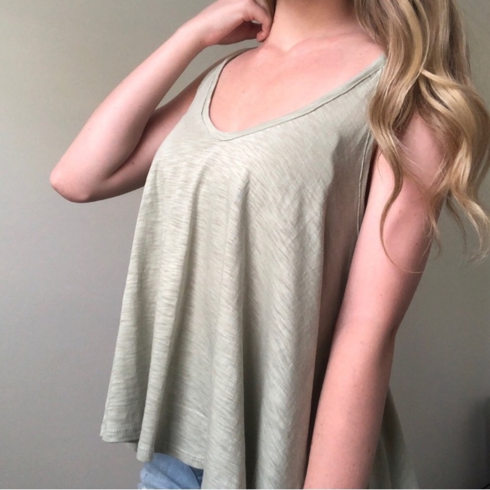 Nicole Tank - In sage - Picture 2 of 8